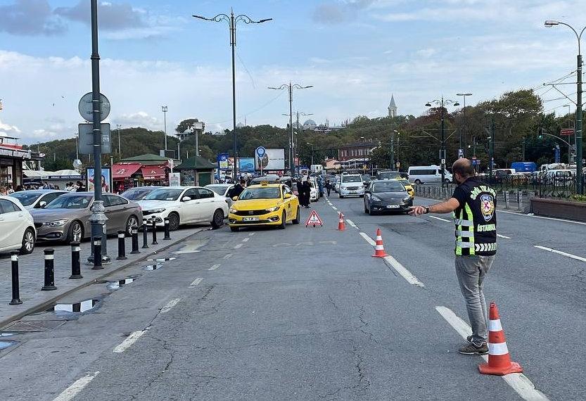 İstanbul'da trafik denetimi! Yolcudan fazla ücret isteyen taksicilere ceza kesildi