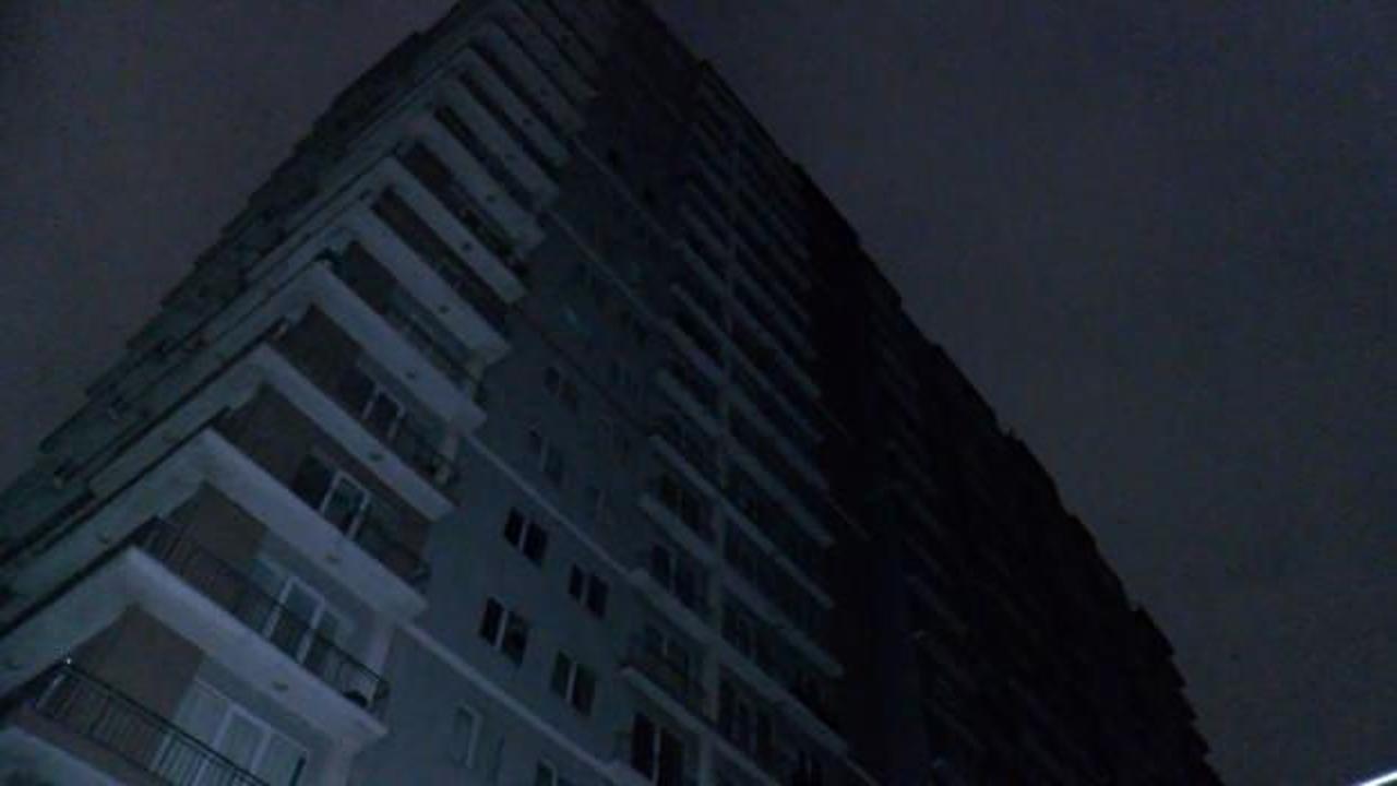 Esenyurt’ta vahim iddialar! 600 dairelik siteye günlerdir elektrik verilmiyor