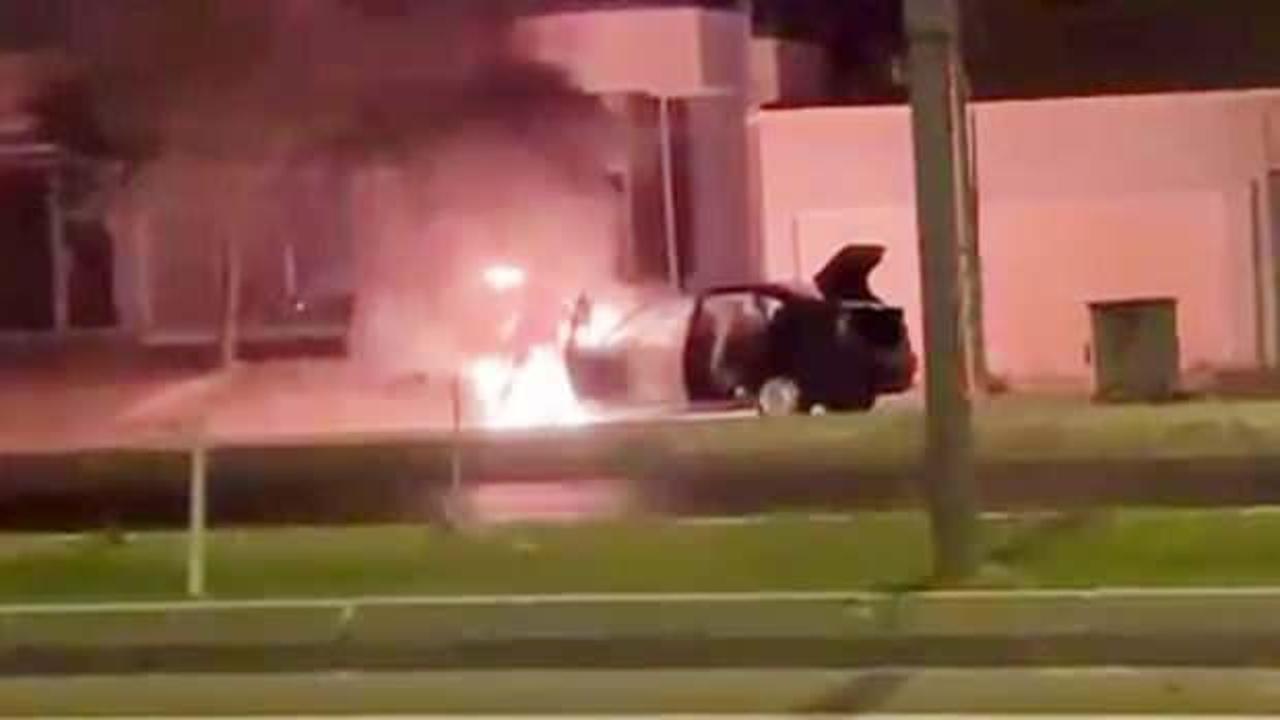 Aksaray’da otomobil alev alev yandı!