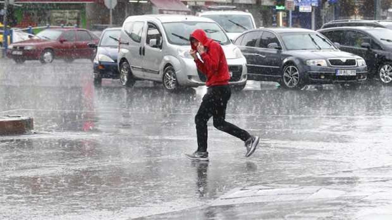 Meteorolojiden kuvvetli yağış uyarısı! Bu illere dikkat