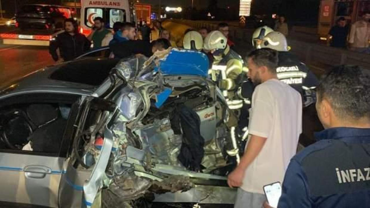 Tırın çarptığı otomobil kağıt gibi ezildi: 1’i çocuk 5 yaralı