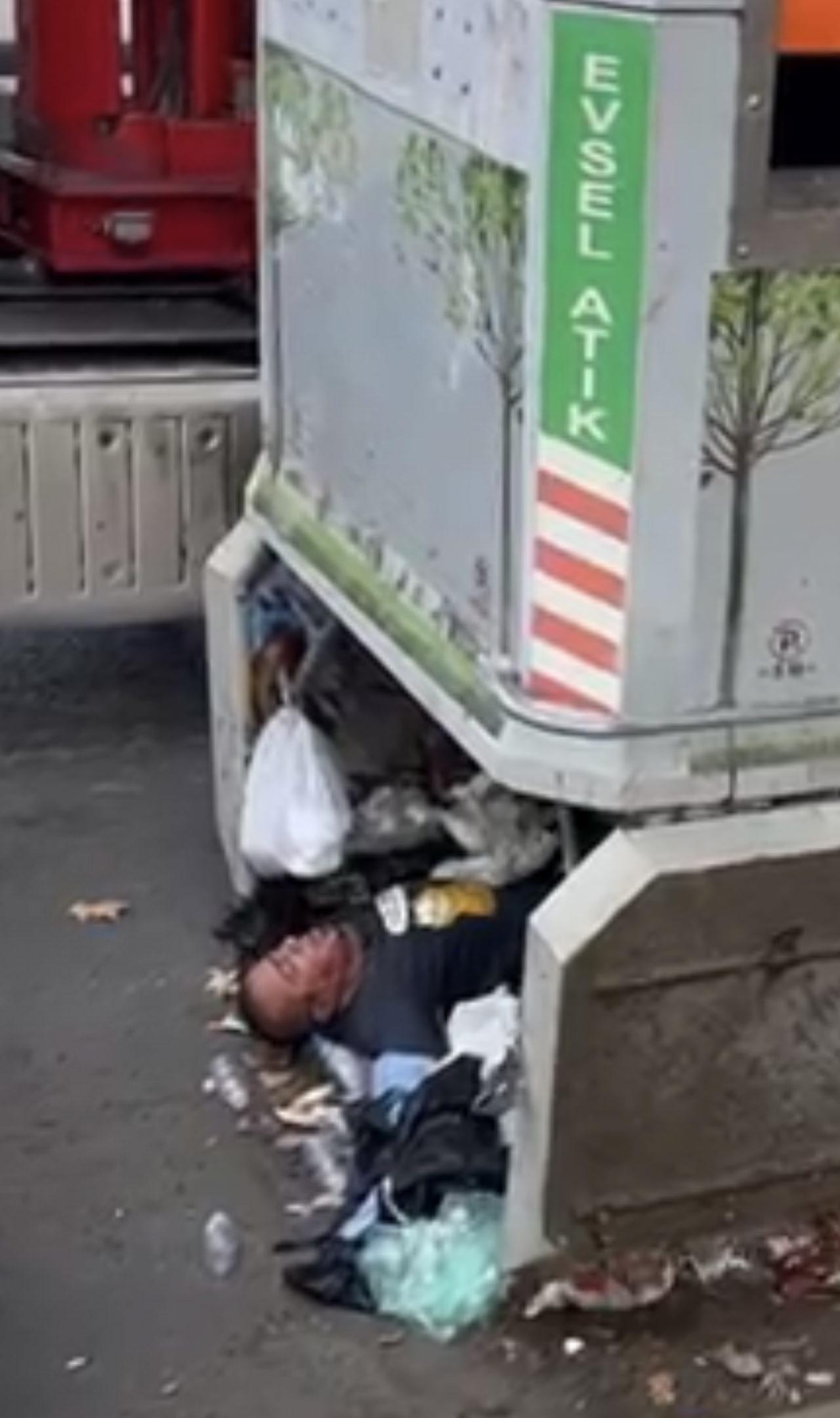 Kadıköy'de mide bulandıran olay: 2 gün boyunca çöp konteynerinde kaldı