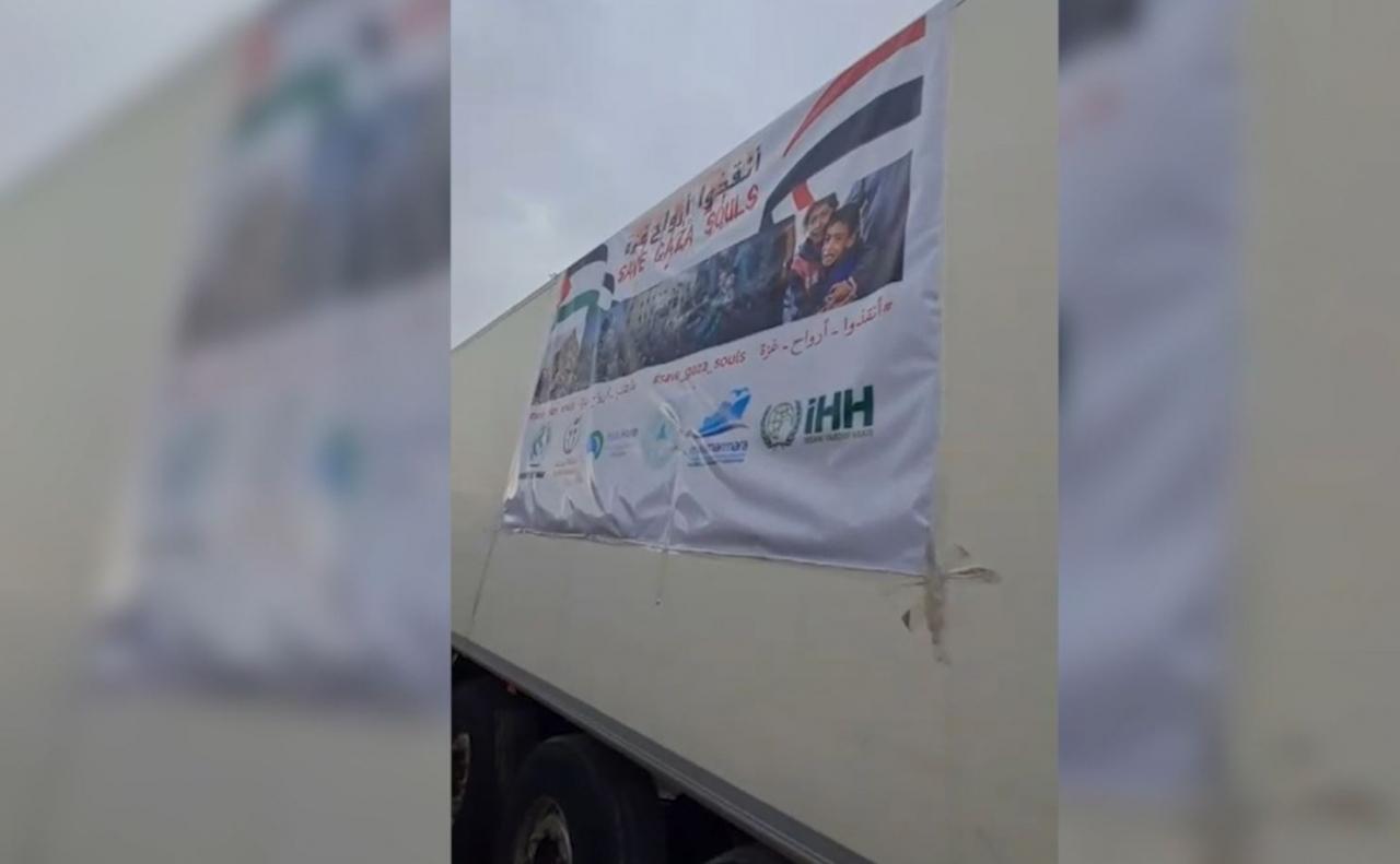 İHH, Mısır Kızılayı ve uluslararası STK'lardan Gazze'ye 11 TIR yardım