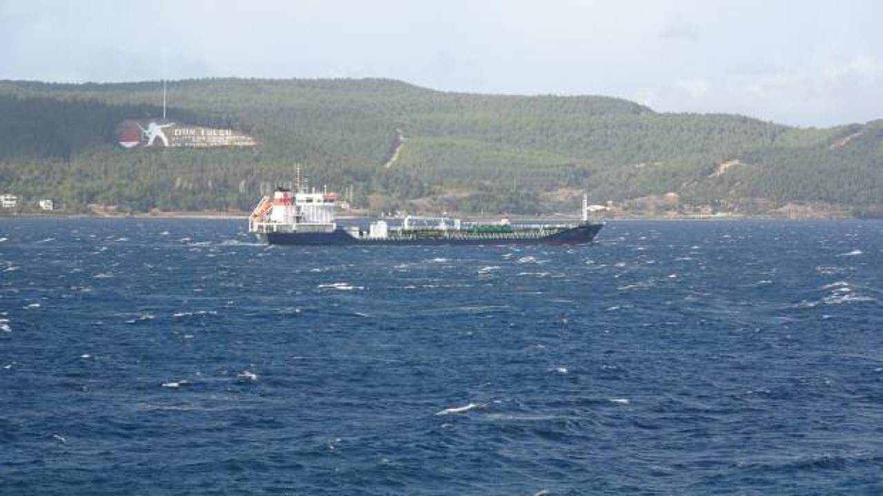 Çanakkale Boğazı 10 saat sonra transit gemi geçişlerine açıldı