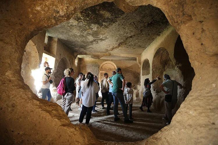 Medeniyetler şehri Mardin bayram tatilinde ziyaretçilerle doldu