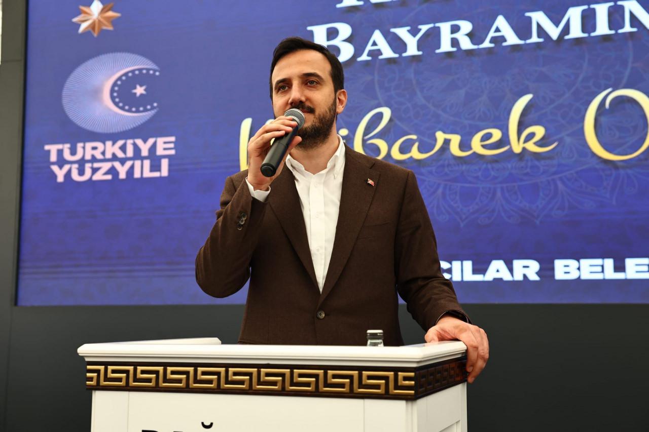 Bağcılar’da çocuklara özel ’bayram’ eğlencesinde renkli anlar