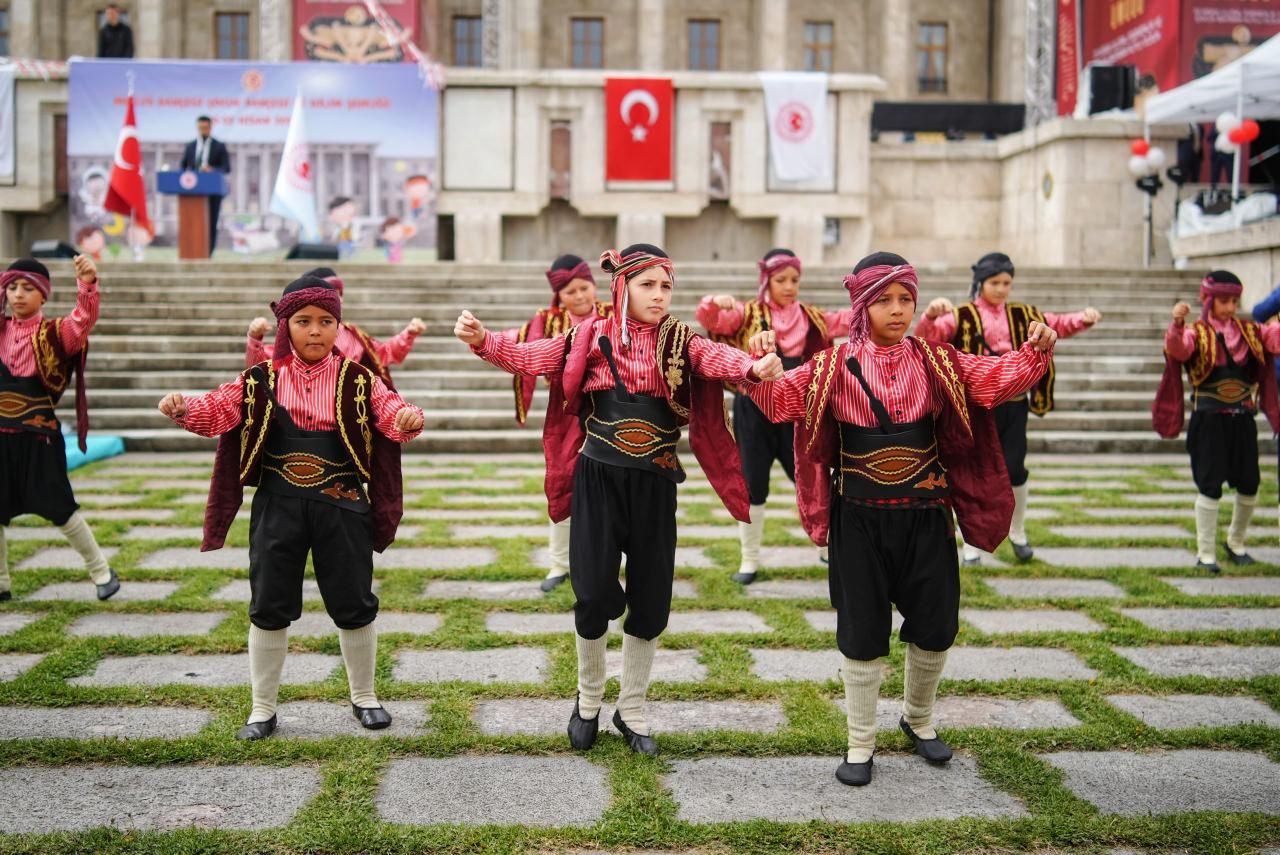 TBMM'de 23 Nisan 'şenliği' başladı! İlk astronotumuz Alper Gezeravcı da katıldı...