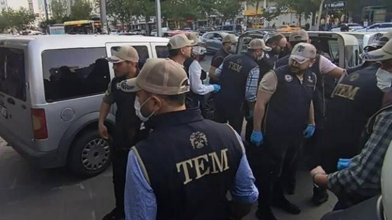 DEM Parti Batman İl Eş Başkanı, gözaltına alındı