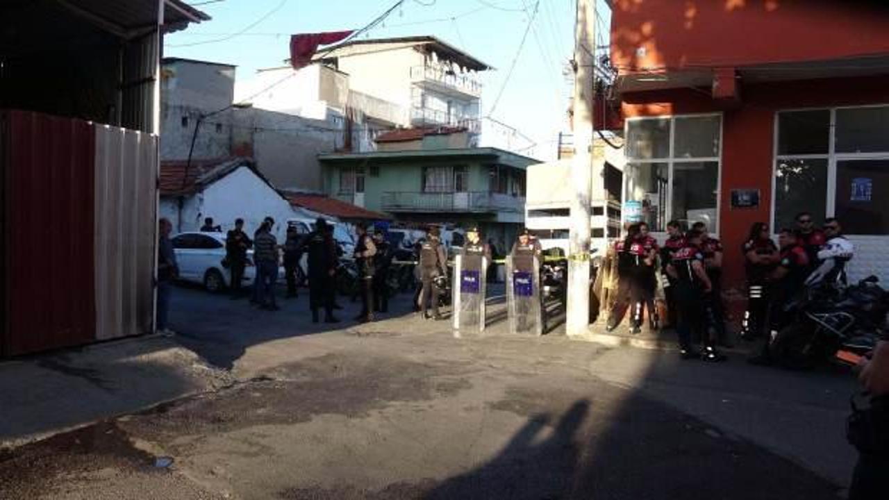 İzmir’de cinayetin ardından gözaltına alınan şüphelinin 2 oğlu da yakalandı