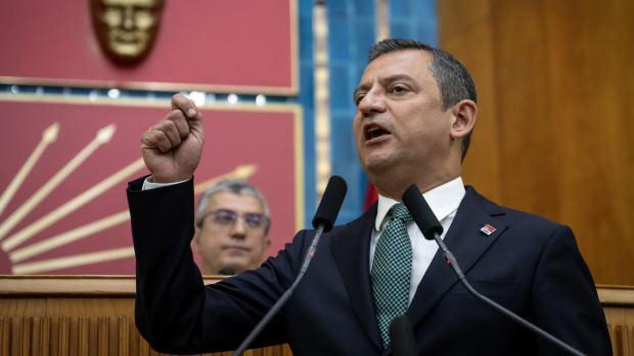 Özel’den vekillere “beyaz sayfa” imalı uyarı