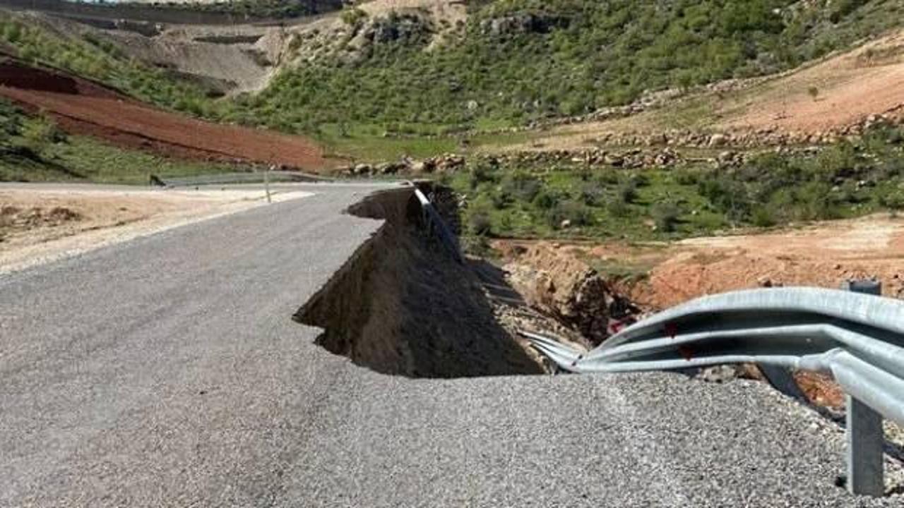 Siirt’te yağış sonrası yol çöktü