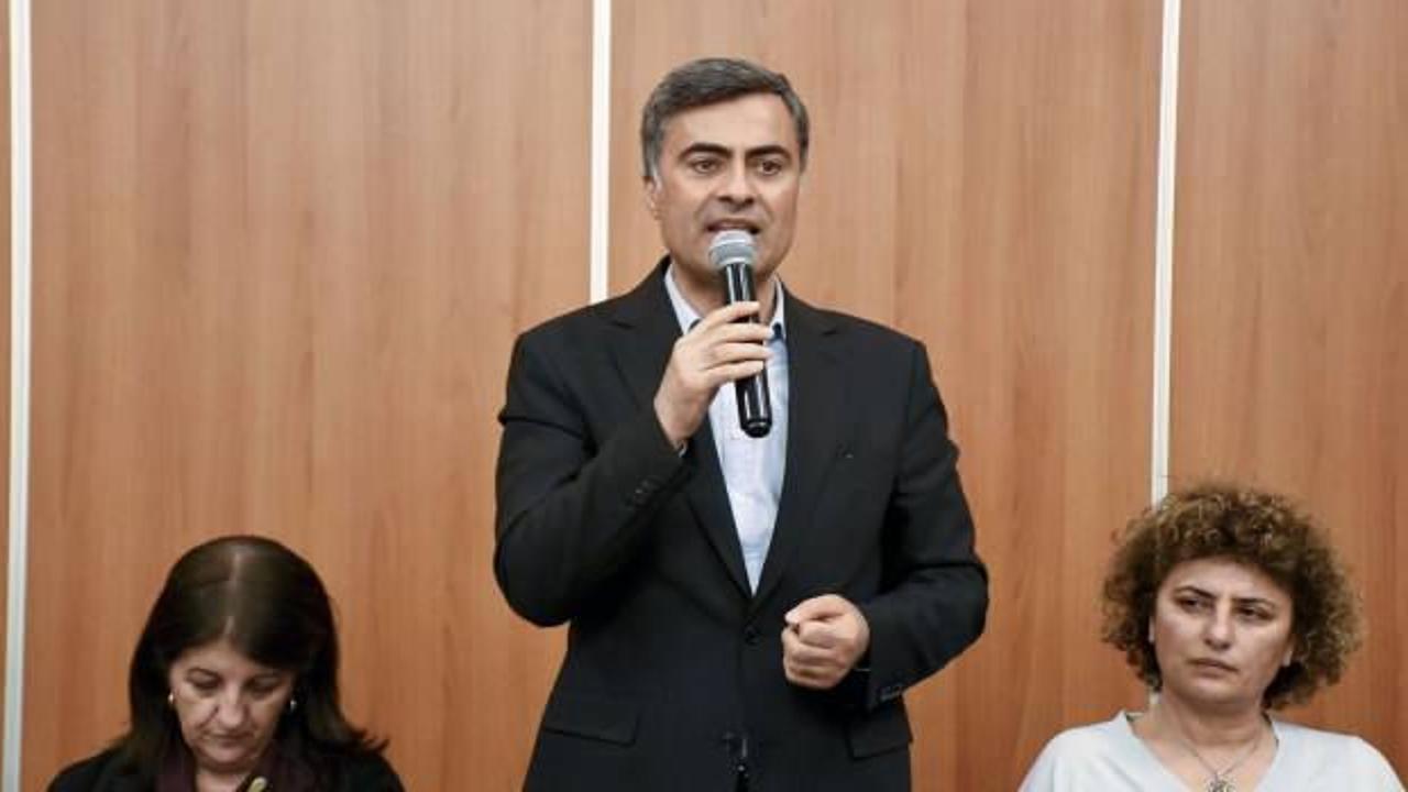 Van Büyükşehir Belediye Başkanı Zeydan, mazbatasını aldı