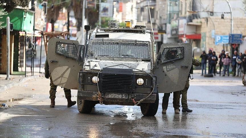 İsrail güçleri, Batı Şeria'nın Azun kasabasına saldırdı