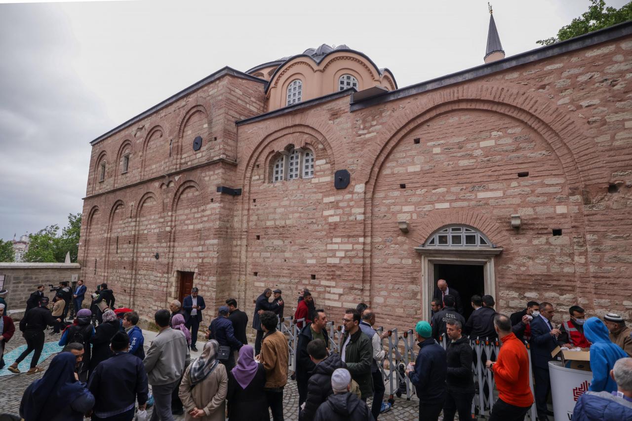 Kariye Camii'nde 79 yıl sonra ilk kez cuma namazı