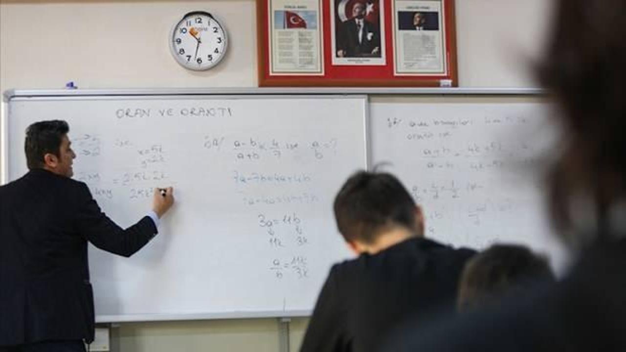 İstanbul’da bazı öğretmenler öldürülen meslektaşları için iş bıraktı