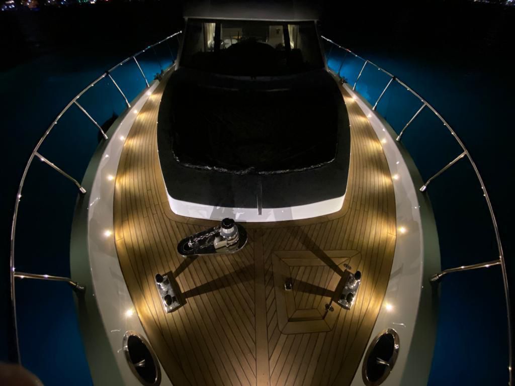 İstanbul’da Yat Kiralama Aden Yatçılık ile Yatta Evlilik Teklifi Hayallerinizi Gerçeğe Dönüştürüyor