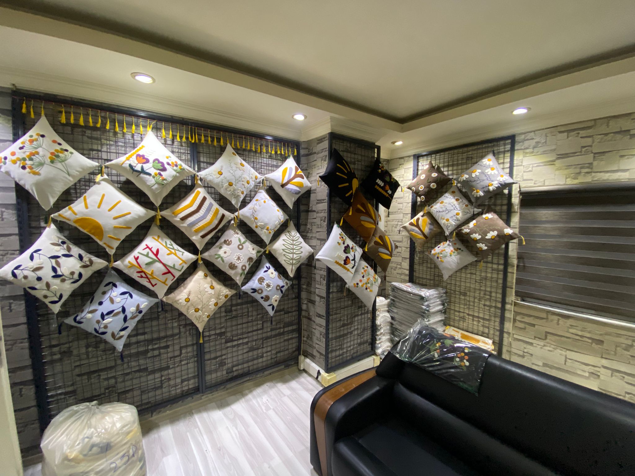 Punch Kırlent Kılıfı – www.kirlentdunyasi.com: Her Tarza Uygun Kırlent Kılıfı Seçenekleri