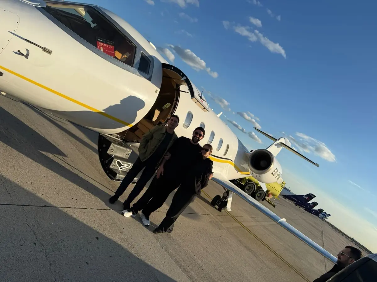 Özel Jet, Moda ve Eğlence: Öncü Sönmez ile Didem Soydan Londra’yı Salladı