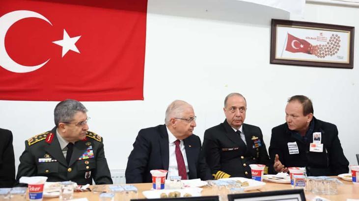 Bakan Güler, Şehit Ailelerine Taziye Ziyaretinde Bulundu