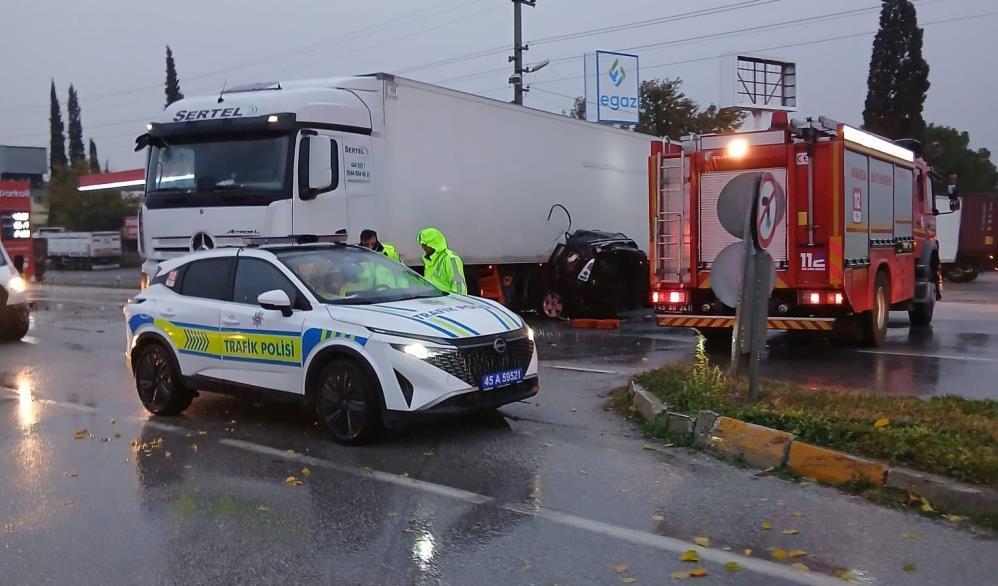 Manisa’da Feci Kaza: Çift Hayatını Kaybetti