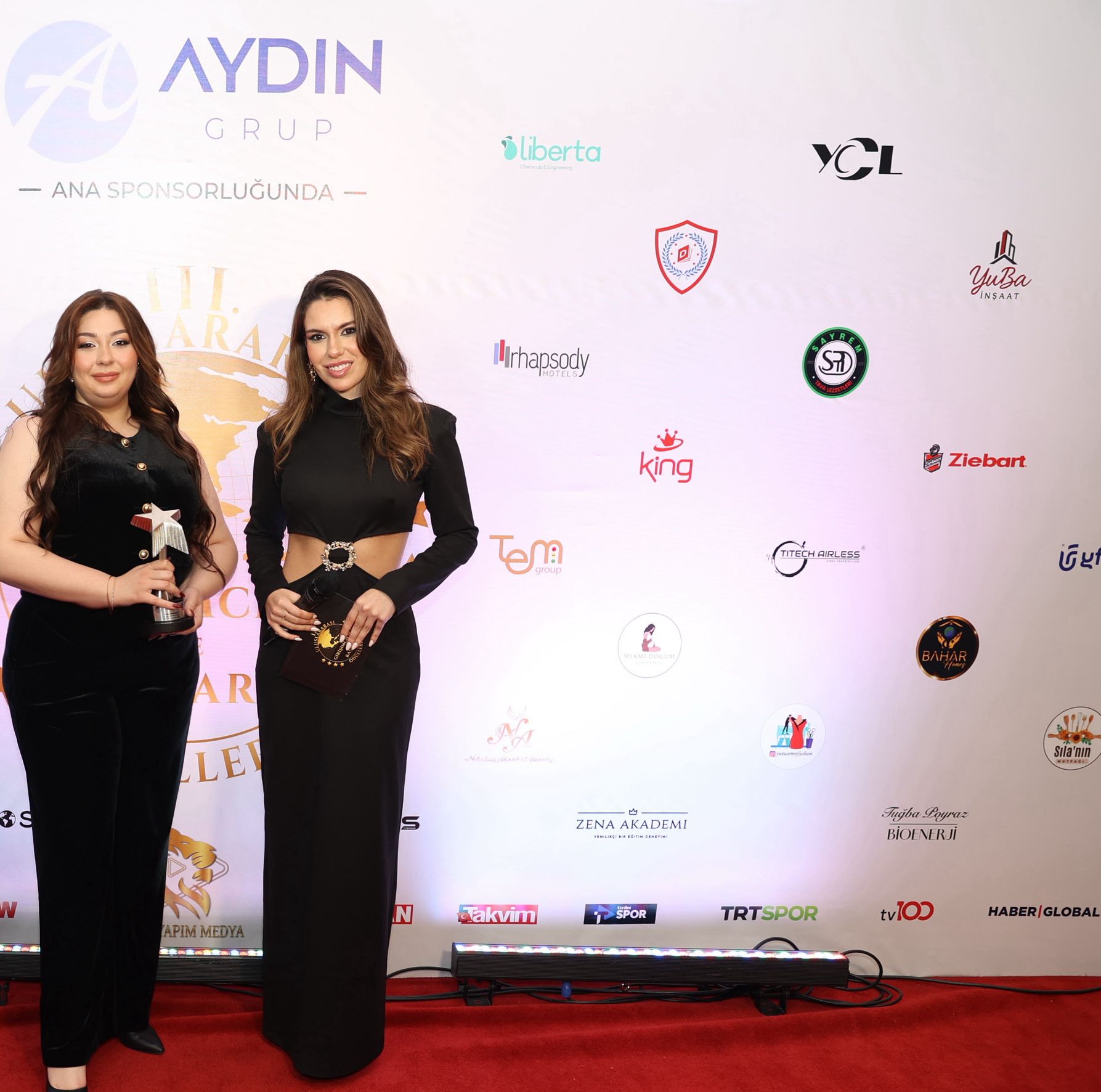 ZENA AKADEMİ, ULUSLARARASI SAHNEDE GÜCÜNÜ GÖSTERDİ