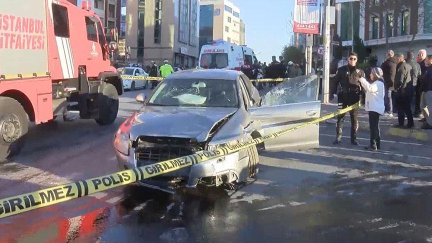 Darülaceze Caddesi’nde Feci Kaza: Otomobil Karşı Şeride Geçti, 2 Kişi Hayatını Kaybetti