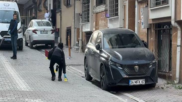 Esenyurt’ta Sokak Ortasında Silahlı Saldırı: 3 Kişi Yaralandı